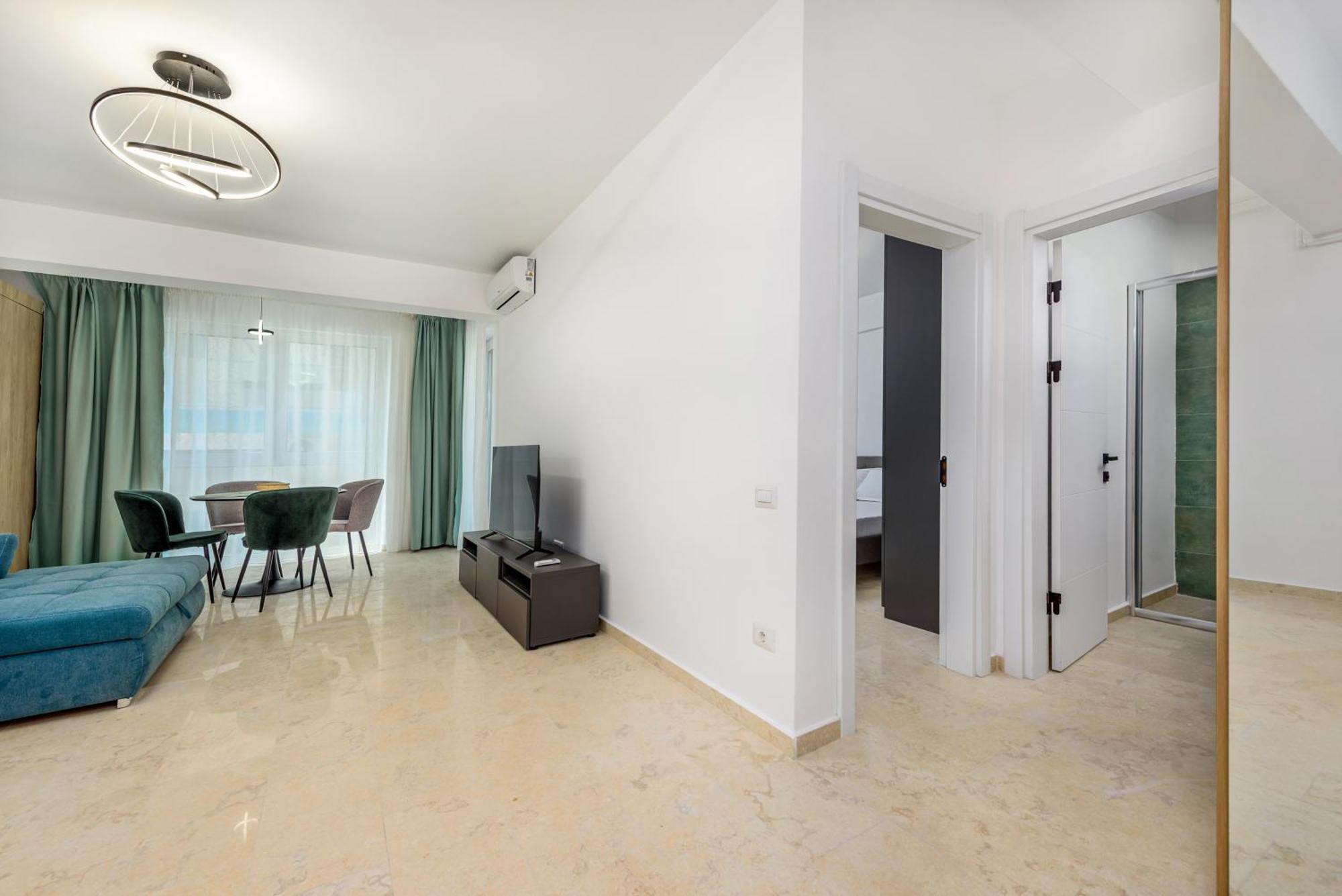 Apartment Azzurro Beachfront 2 - Sea View